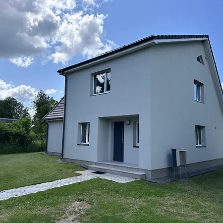 Ipu Puhkemaja - Riverside * Nasva (Saare)