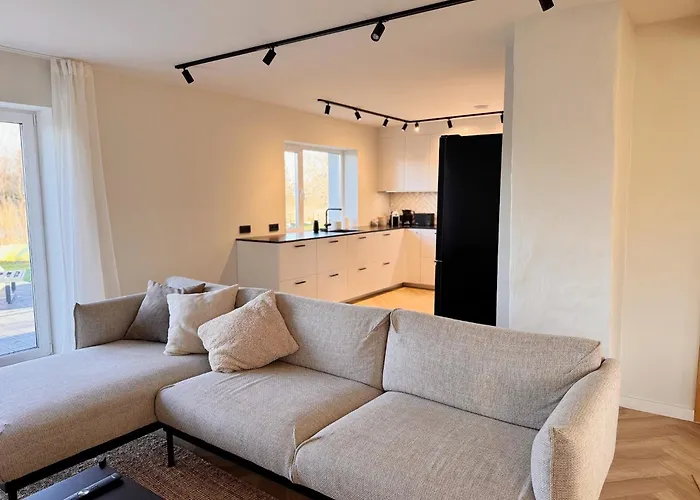 Ipu Puhkemaja - Riverside Σπίτι διακοπών *